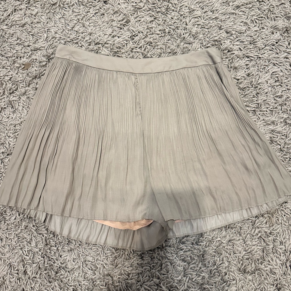Green ee some shorts